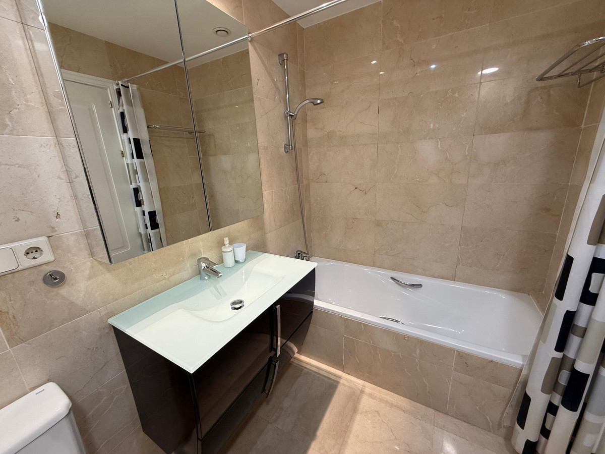 2 Bed Apartment for sale in Los Arqueros Costa Del Sol, Málaga, Spain