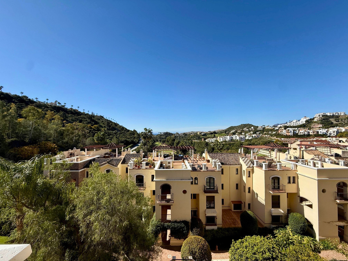 2 Bed Apartment for sale in Los Arqueros Costa Del Sol, Málaga, Spain