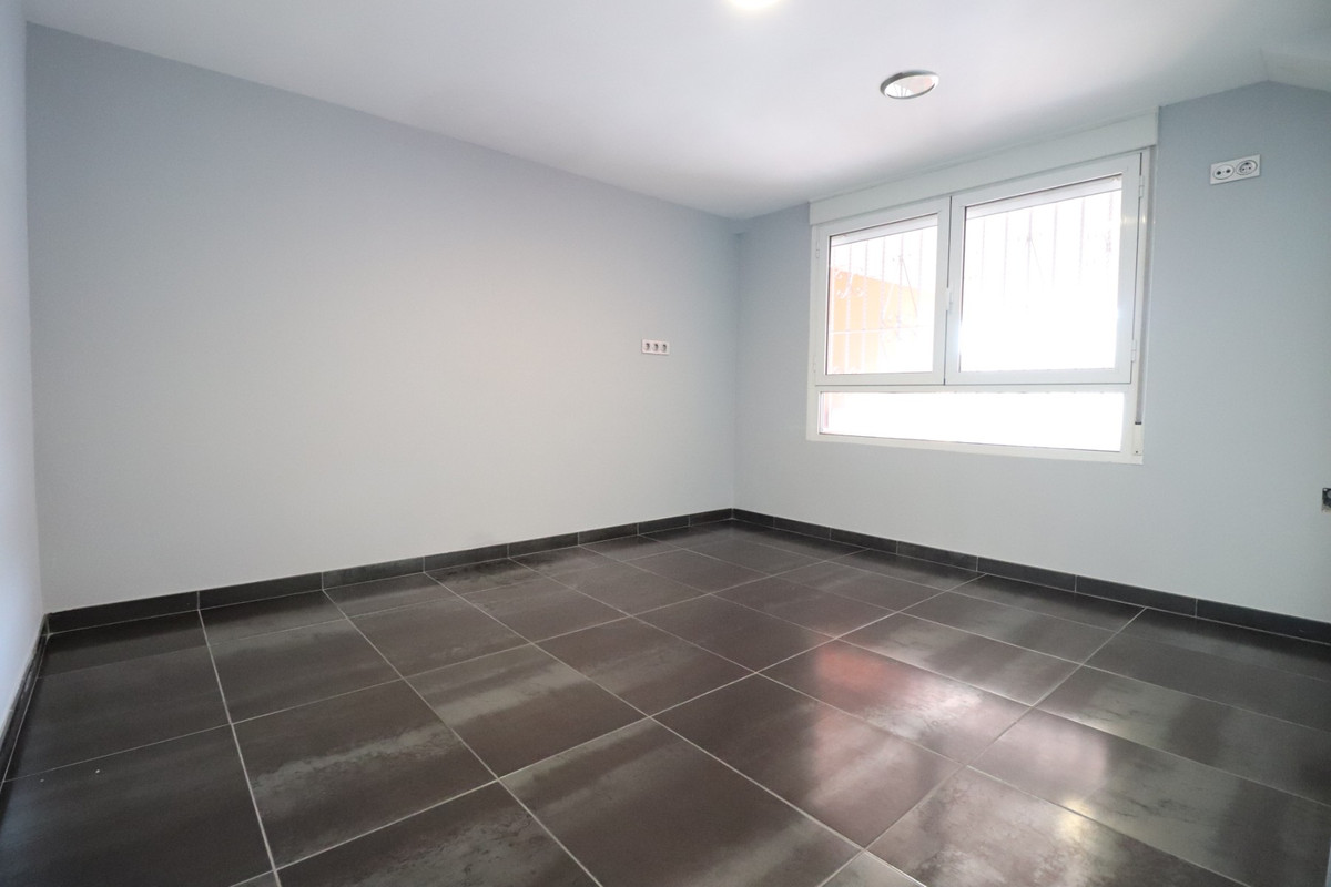 Se vende Otro  en Costa Blanca, Alicante, España