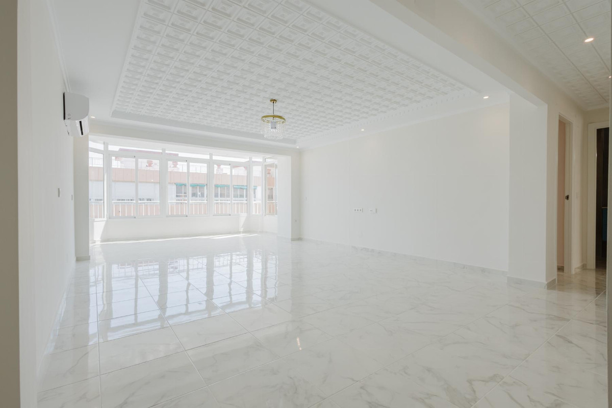 3 Bed Apartment for sale in Torrevieja Costa Blanca, Alicante, Spain