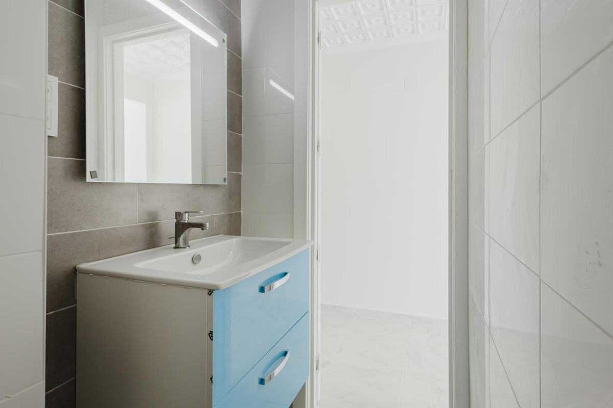 3 Bed Apartment for sale in Torrevieja Costa Blanca, Alicante, Spain