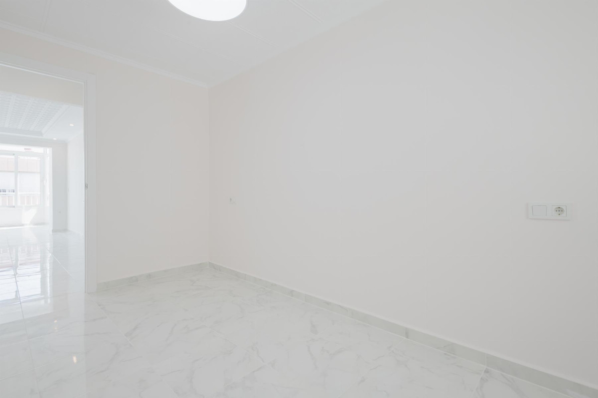 3 Bed Apartment for sale in Torrevieja Costa Blanca, Alicante, Spain