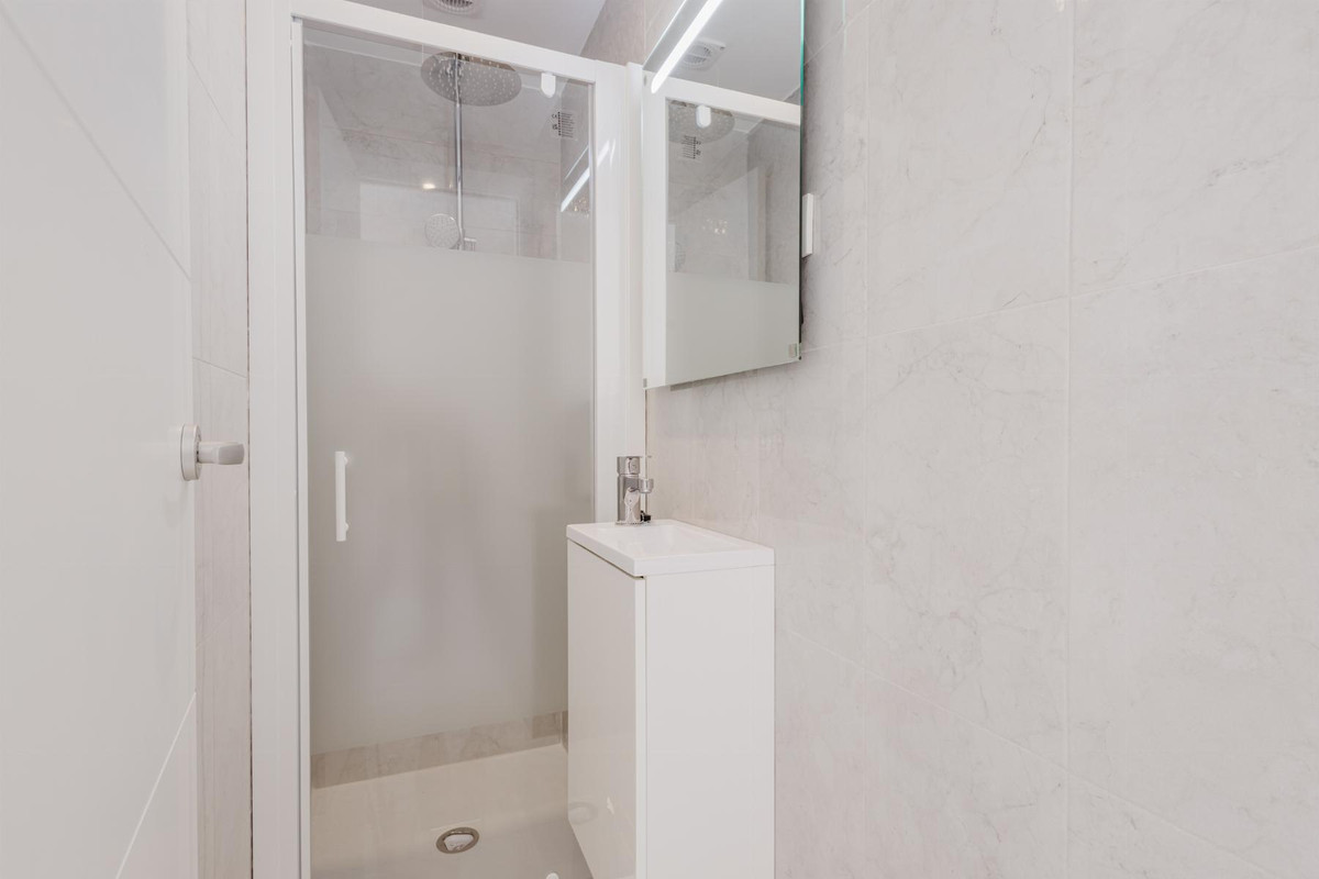 3 Bed Apartment for sale in Torrevieja Costa Blanca, Alicante, Spain