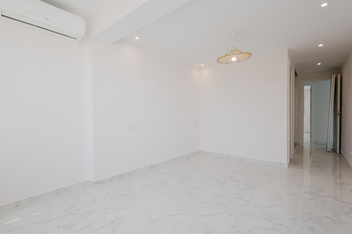 3 Bed Apartment for sale in Torrevieja Costa Blanca, Alicante, Spain