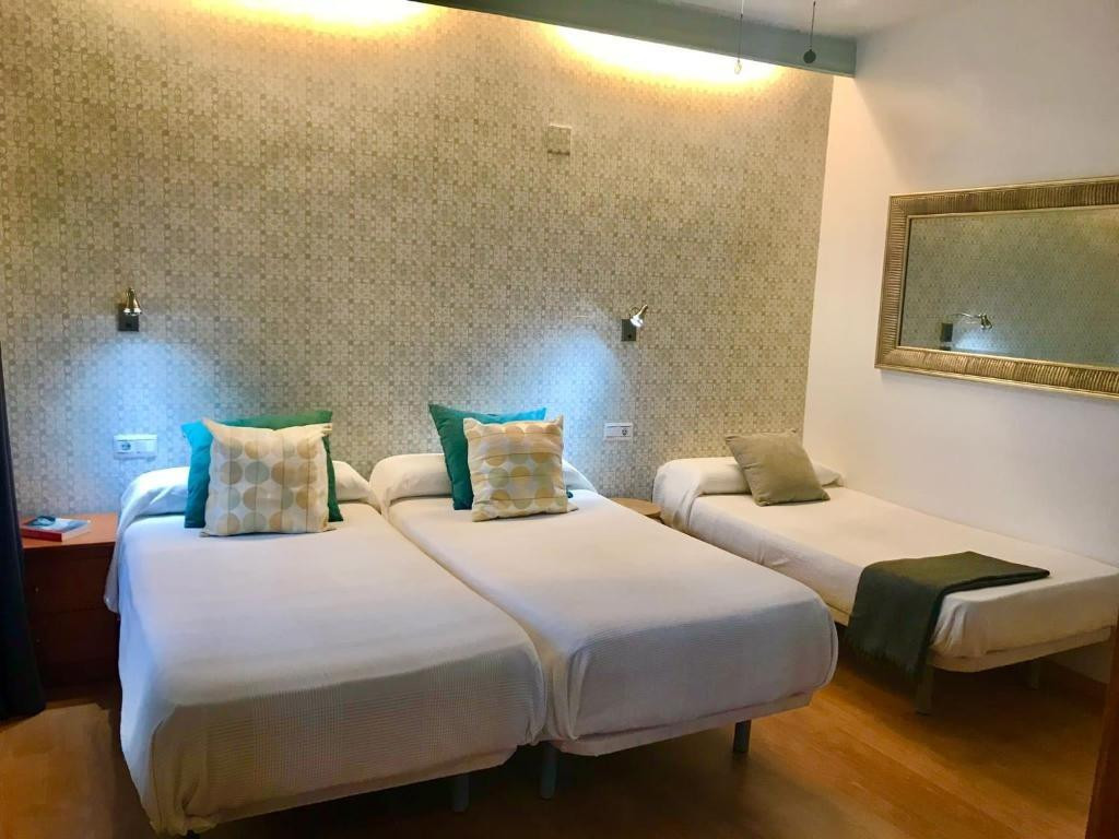 Se vende Hostal de 16 dormitorios en Costa Del Sol, Málaga, España