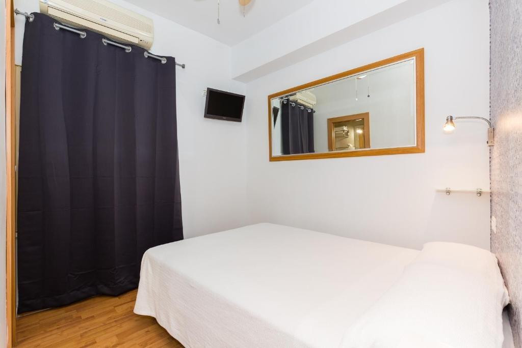 Se vende Hostal de 16 dormitorios en Costa Del Sol, Málaga, España