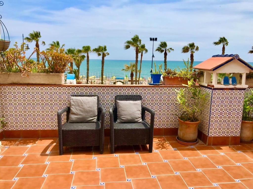 Se vende Hostal de 16 dormitorios en Costa Del Sol, Málaga, España