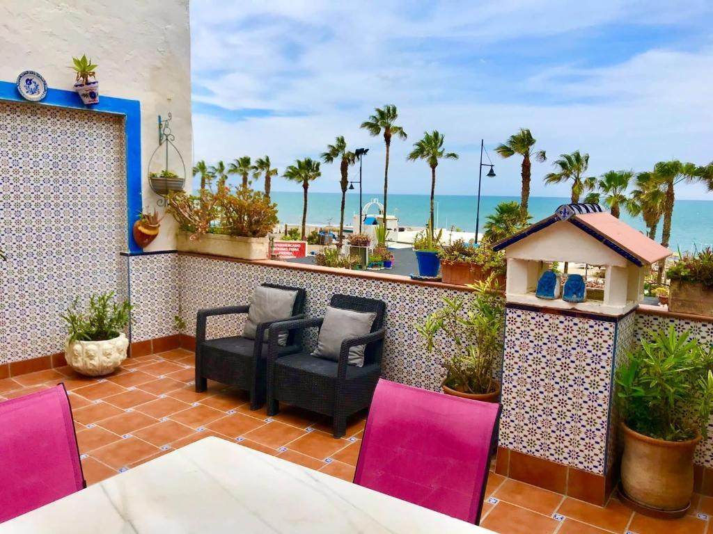 Se vende Hostal de 16 dormitorios en Costa Del Sol, Málaga, España