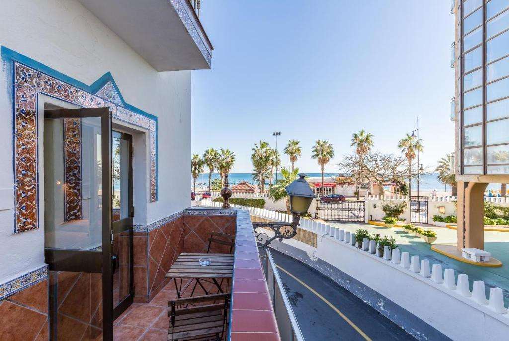 Se vende Hostal de 16 dormitorios en Costa Del Sol, Málaga, España