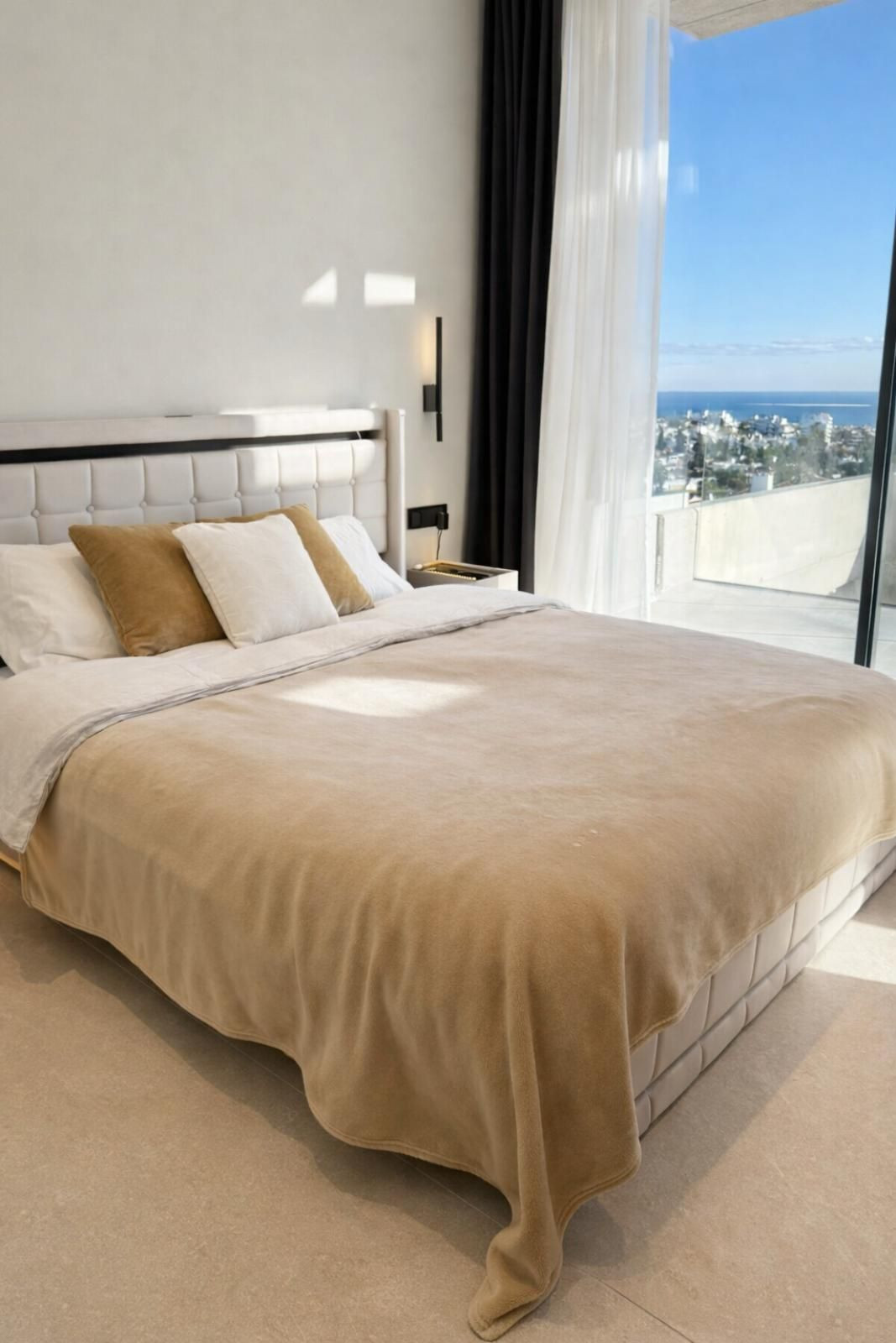 5 Bed Townhouse for sale in Nueva Andalucía Costa Del Sol, Málaga, Spain