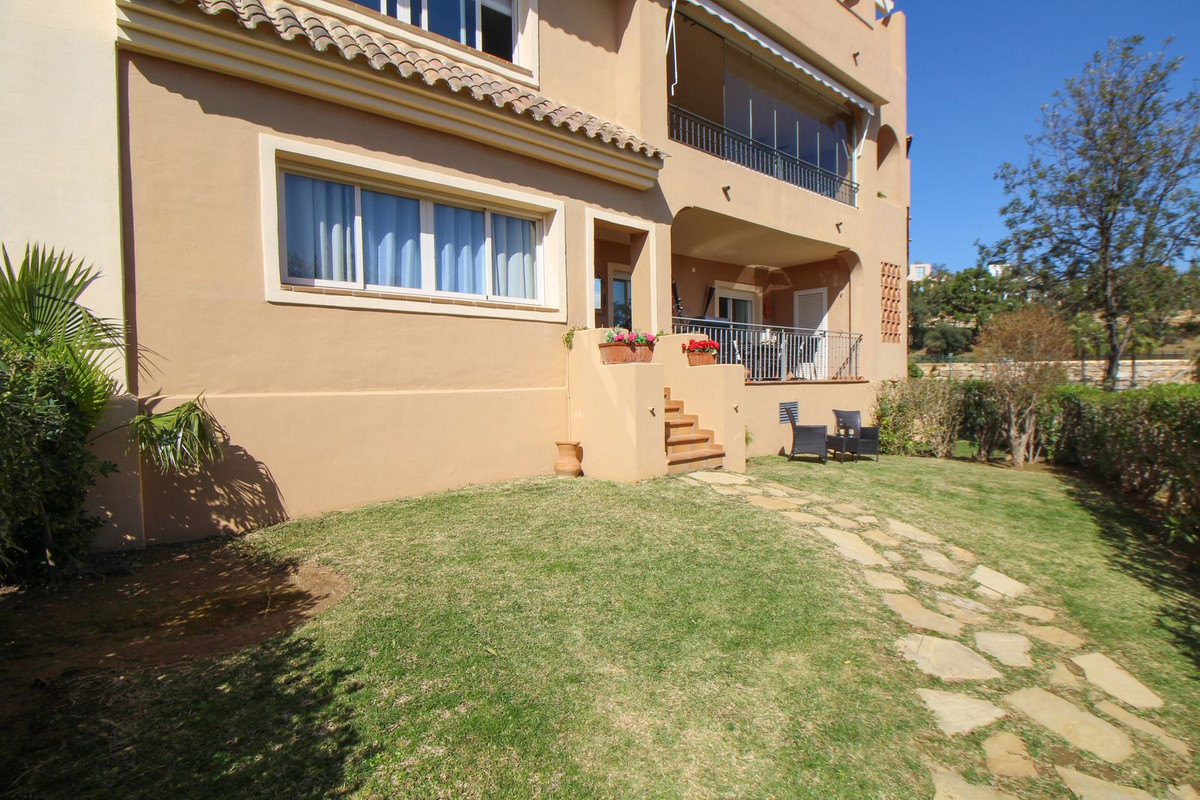 Se vende Apartamento Planta Baja de 2 dormitorios en Costa Del Sol, Málaga, España
