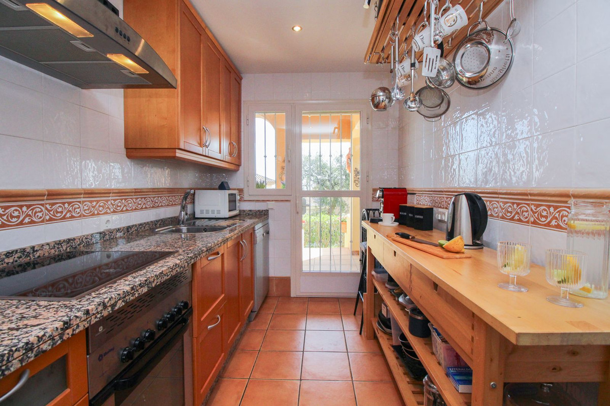Se vende Apartamento Planta Baja de 2 dormitorios en Costa Del Sol, Málaga, España