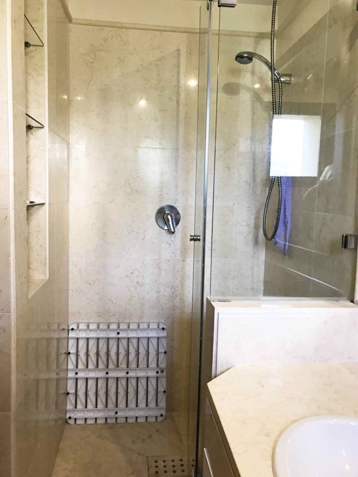 3 Bed Apartment for sale in Benahavís Costa Del Sol, Málaga, Spain