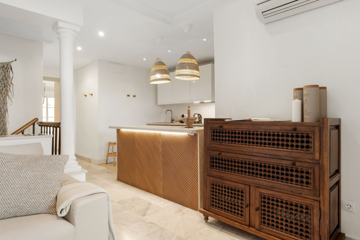 Se vende Apartamento Planta Media de 2 dormitorios en Costa Del Sol, Málaga, España