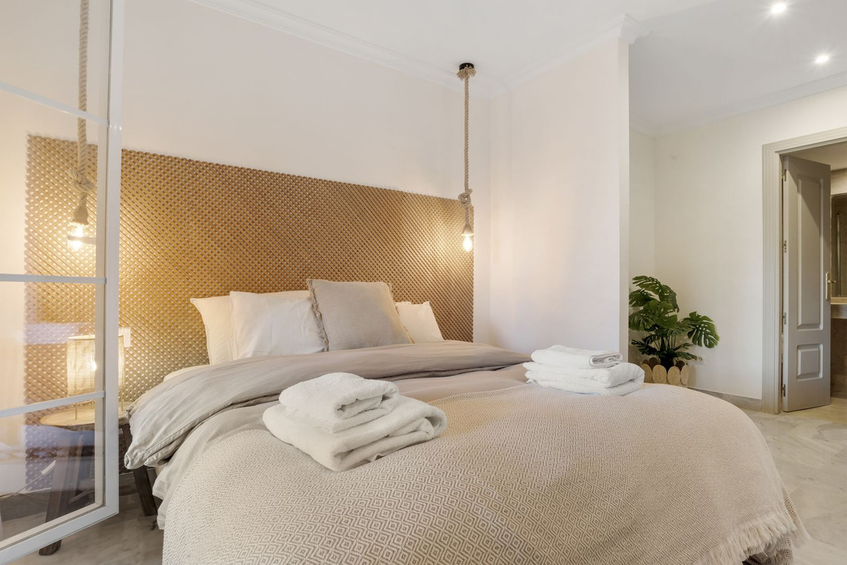 Se vende Apartamento Planta Media de 2 dormitorios en Costa Del Sol, Málaga, España