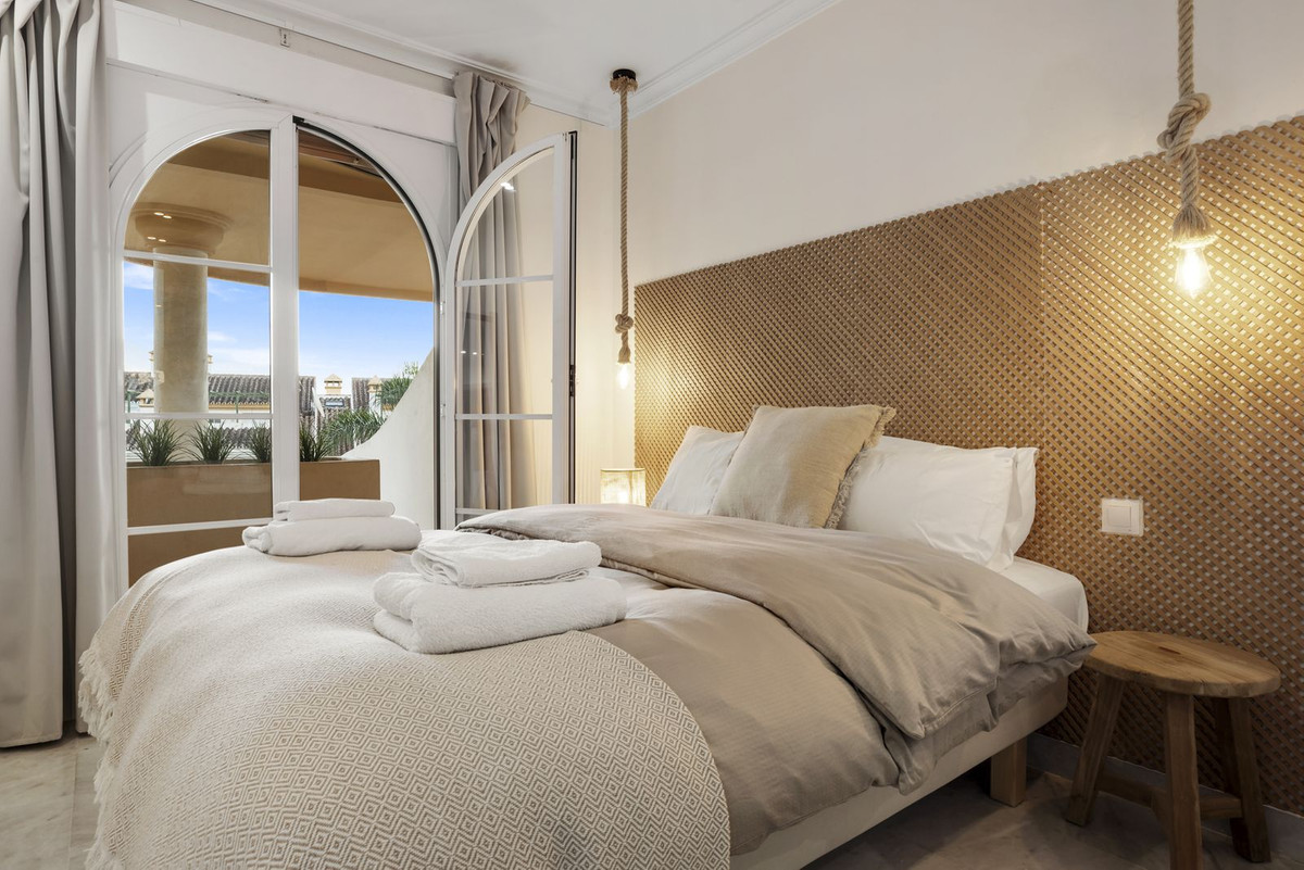 Se vende Apartamento Planta Media de 2 dormitorios en Costa Del Sol, Málaga, España