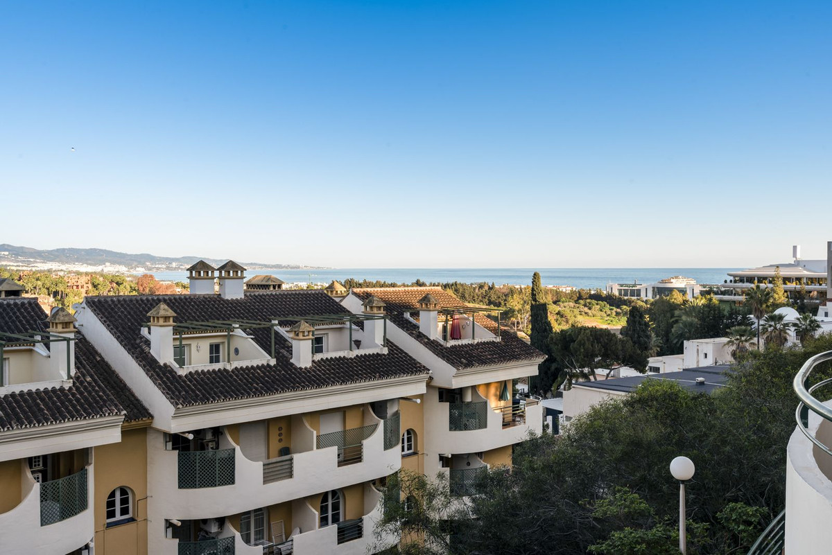 Se vende Apartamento Planta Media de 2 dormitorios en Costa Del Sol, Málaga, España