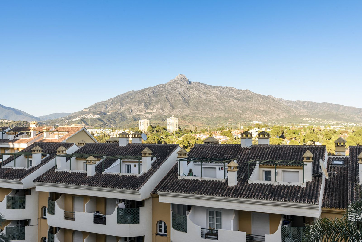 Se vende Apartamento Planta Media de 2 dormitorios en Costa Del Sol, Málaga, España