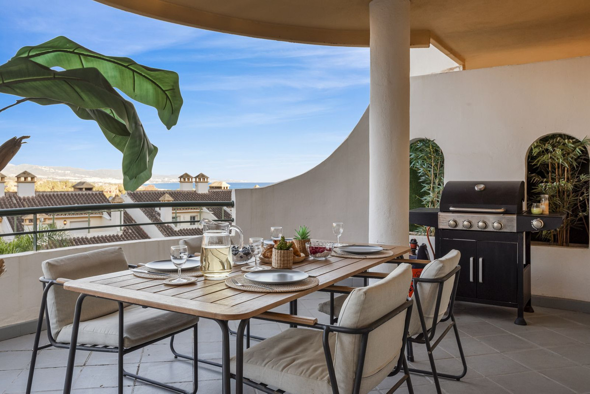Se vende Apartamento Planta Media de 2 dormitorios en Costa Del Sol, Málaga, España