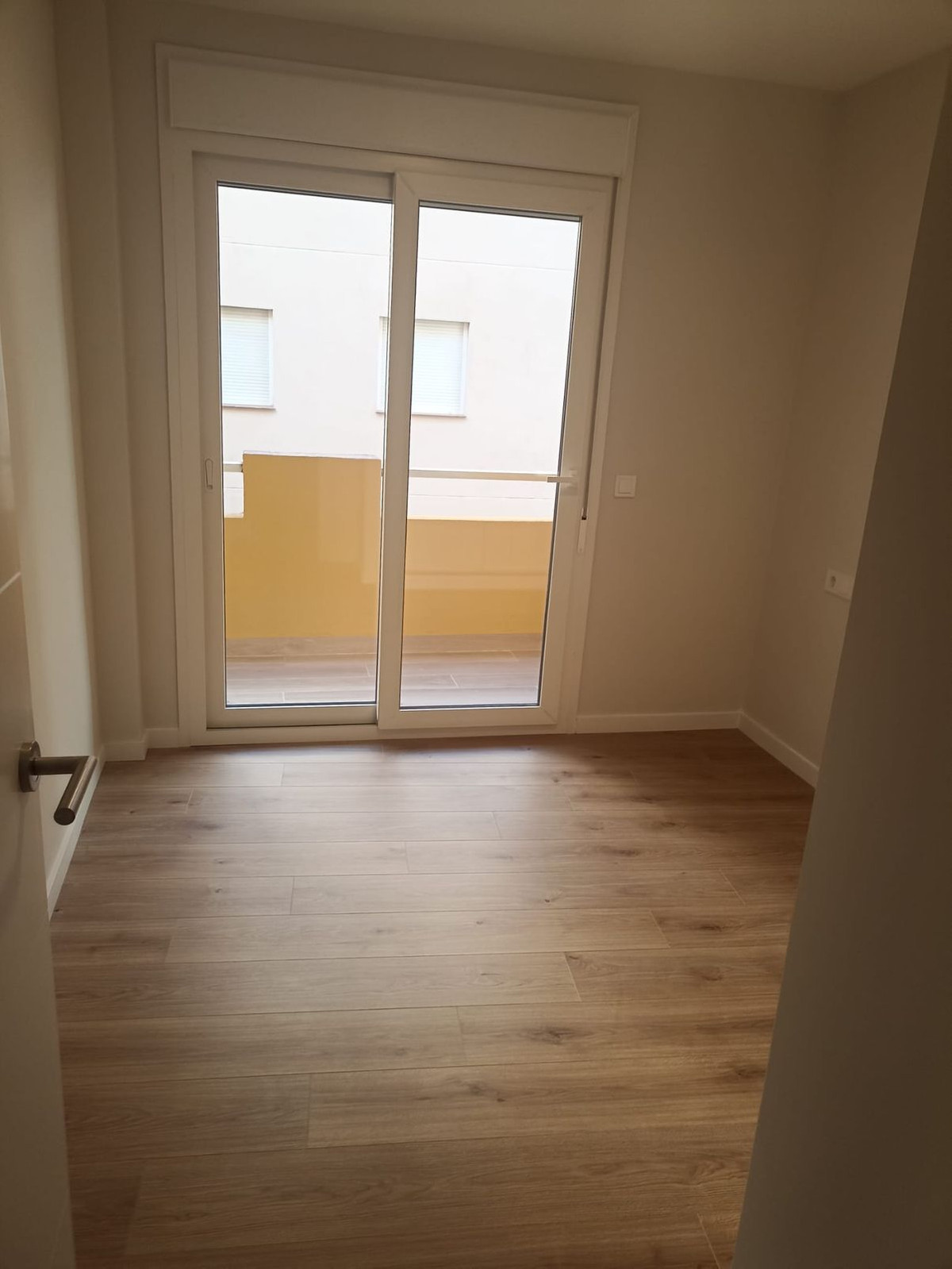 Se vende Apartamento Planta Media de 3 dormitorios en Costa Del Sol, Málaga, España