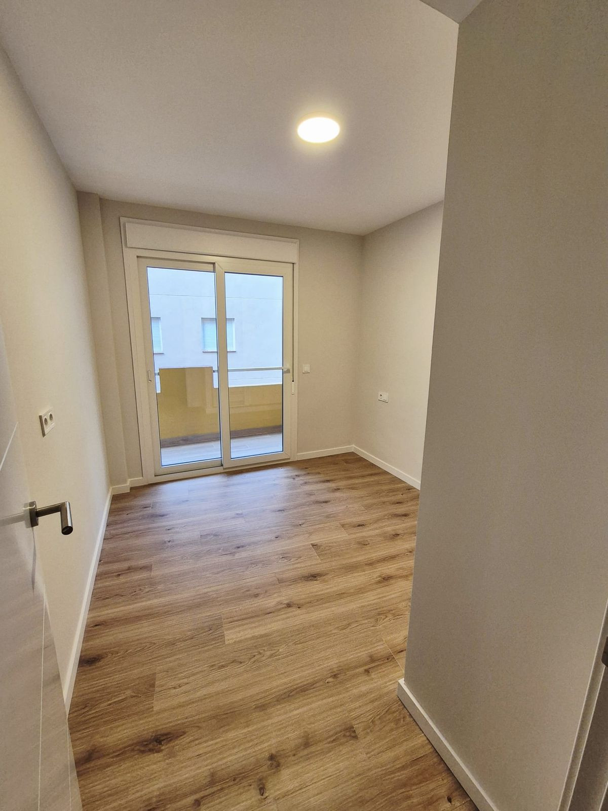 Se vende Apartamento Planta Media de 3 dormitorios en Costa Del Sol, Málaga, España