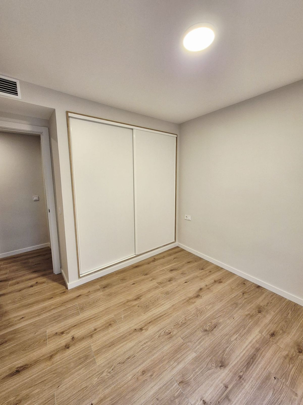 Se vende Apartamento Planta Media de 3 dormitorios en Costa Del Sol, Málaga, España
