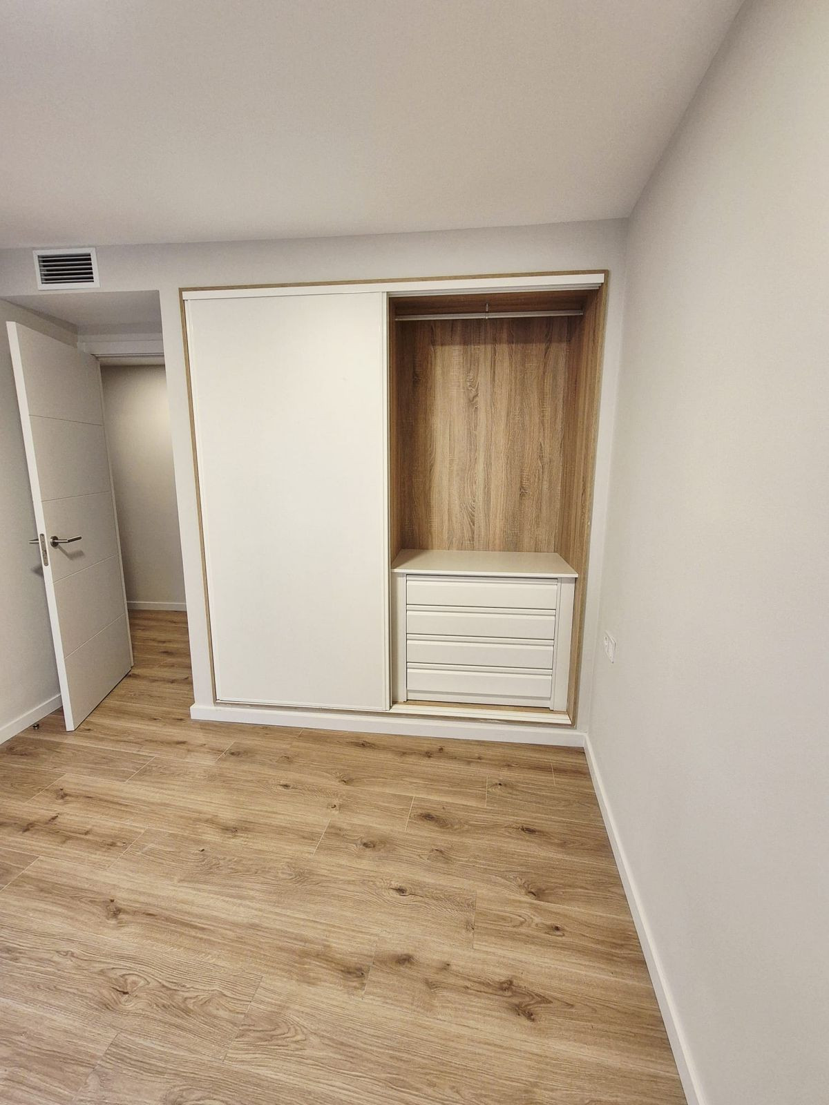 Se vende Apartamento Planta Media de 3 dormitorios en Costa Del Sol, Málaga, España