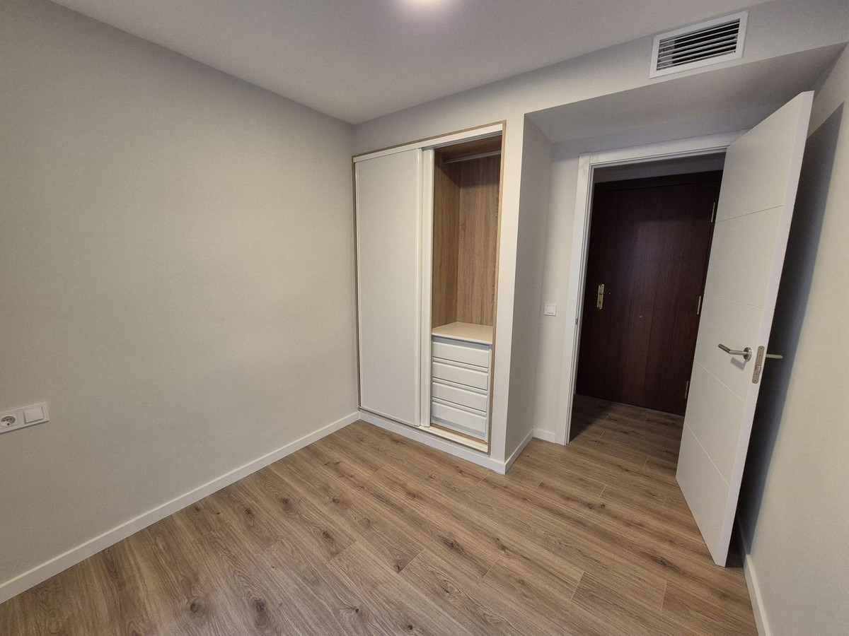 Se vende Apartamento Planta Media de 3 dormitorios en Costa Del Sol, Málaga, España