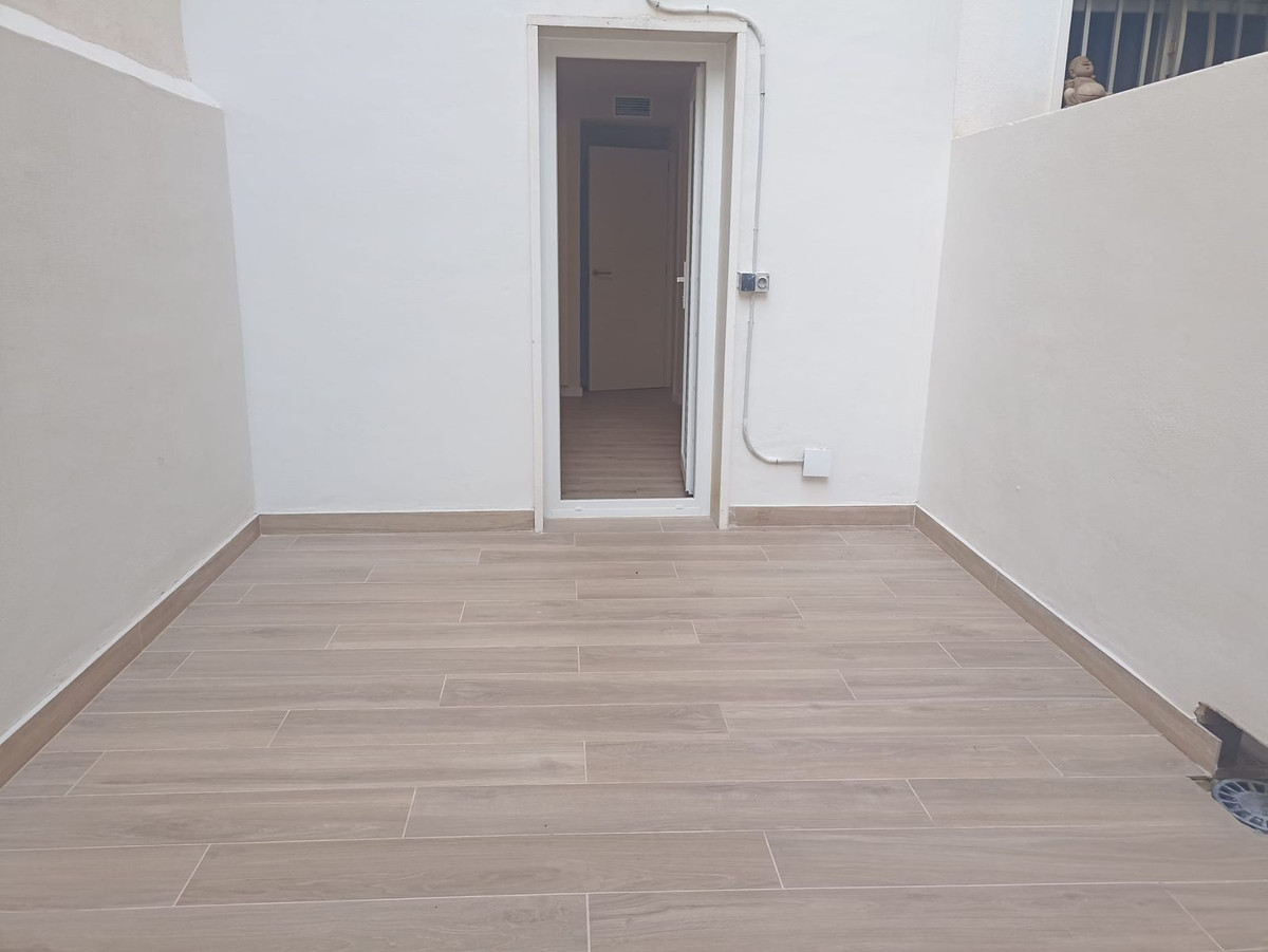 Se vende Apartamento Planta Media de 3 dormitorios en Costa Del Sol, Málaga, España