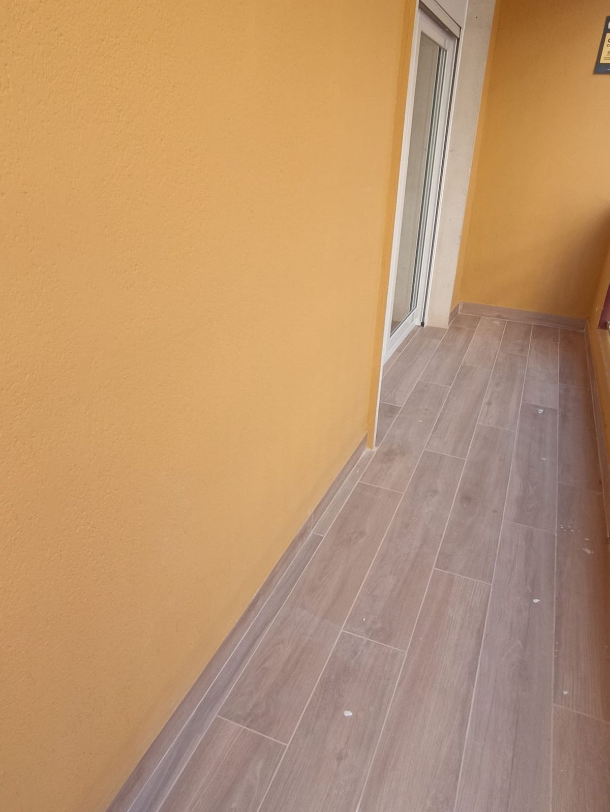 Se vende Apartamento Planta Media de 3 dormitorios en Costa Del Sol, Málaga, España
