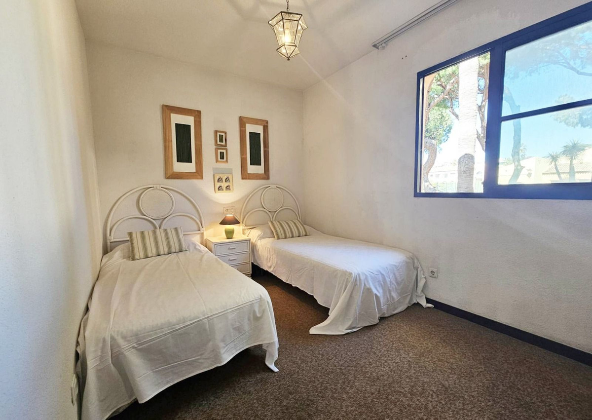 2 Bed Apartment for sale in Calahonda Costa Del Sol, Málaga, Spain