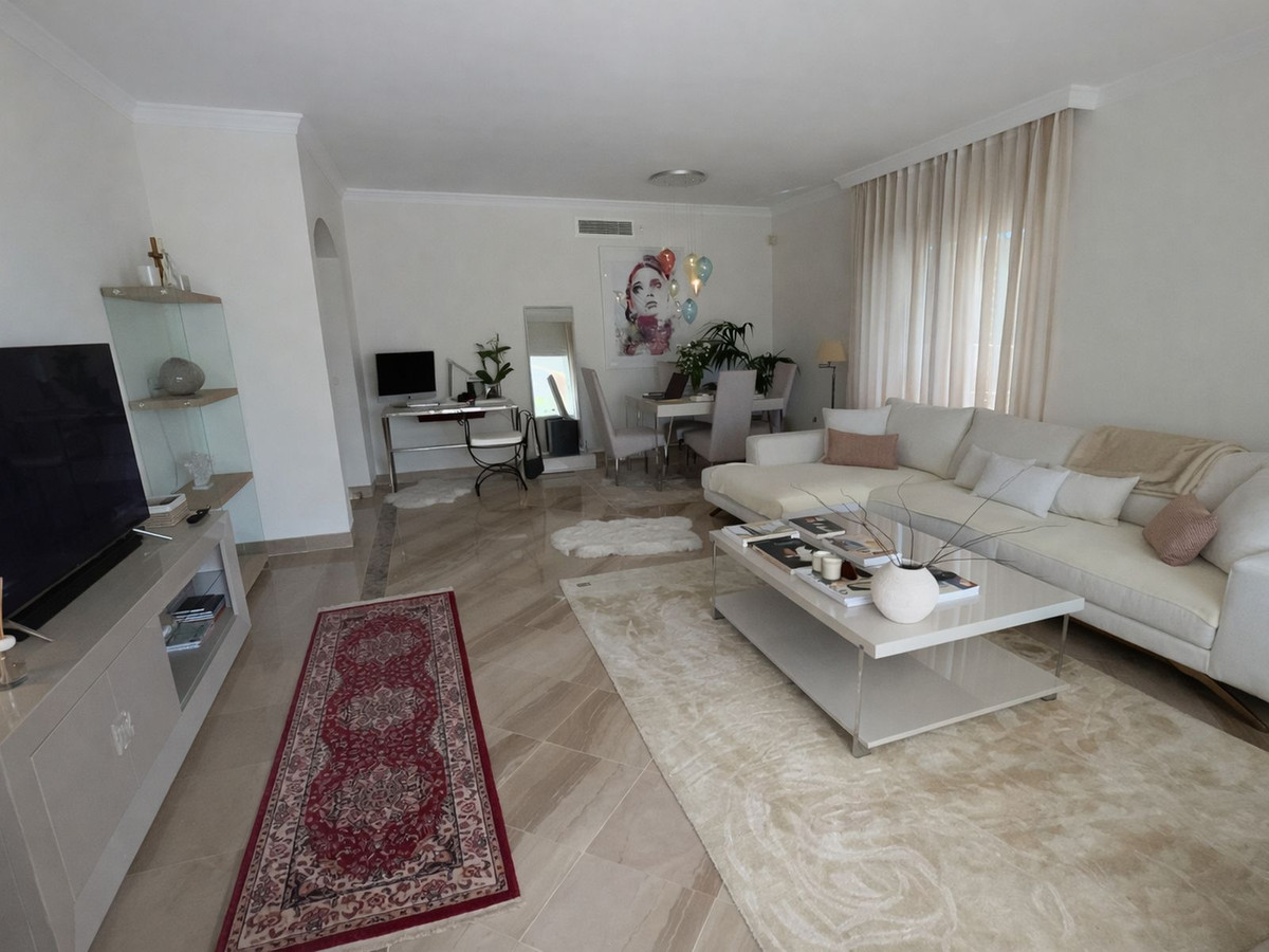2 Bed Apartment for sale in Elviria Costa Del Sol, Málaga, Spain