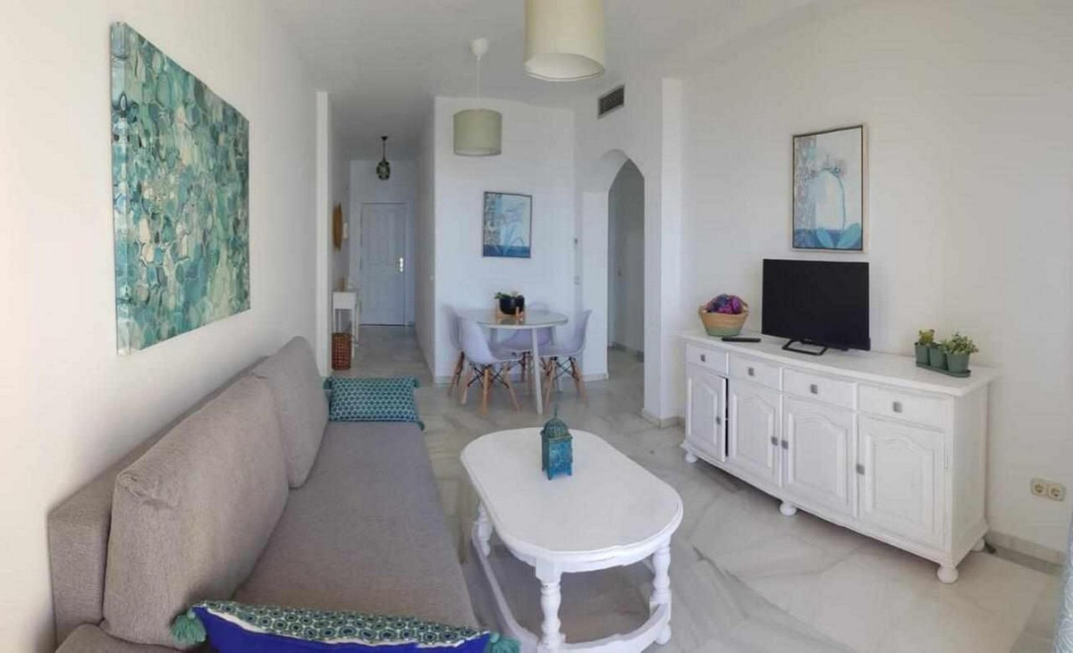 2 Bed Apartment for sale in Estepona Costa Del Sol, Málaga, Spain