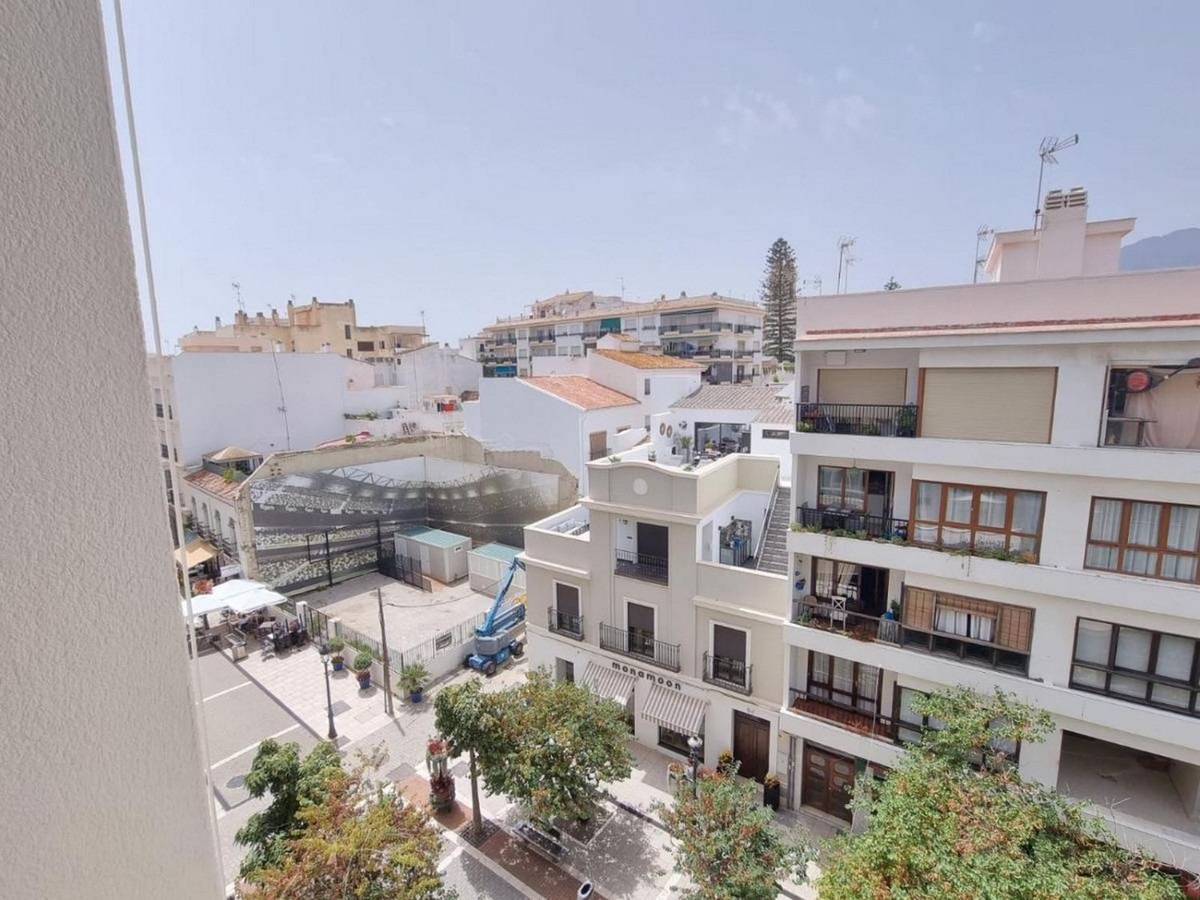 2 Bed Apartment for sale in Estepona Costa Del Sol, Málaga, Spain