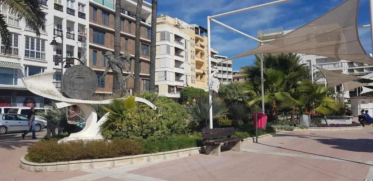 2 Bed Apartment for sale in Estepona Costa Del Sol, Málaga, Spain