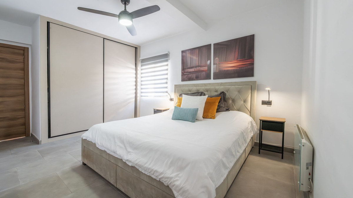 Se vende Villa - Chalet de 3 dormitorios en Costa Del Sol, Málaga, España