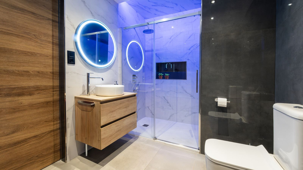 Se vende Villa - Chalet de 3 dormitorios en Costa Del Sol, Málaga, España