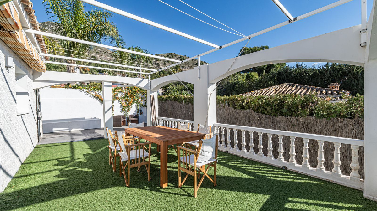 Se vende Villa - Chalet de 3 dormitorios en Costa Del Sol, Málaga, España