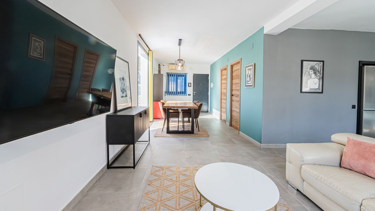 Se vende Villa - Chalet de 3 dormitorios en Costa Del Sol, Málaga, España