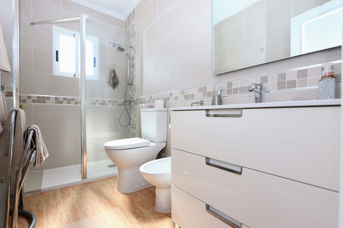 Se vende Ático de 2 dormitorios en Costa Blanca, Alicante, España