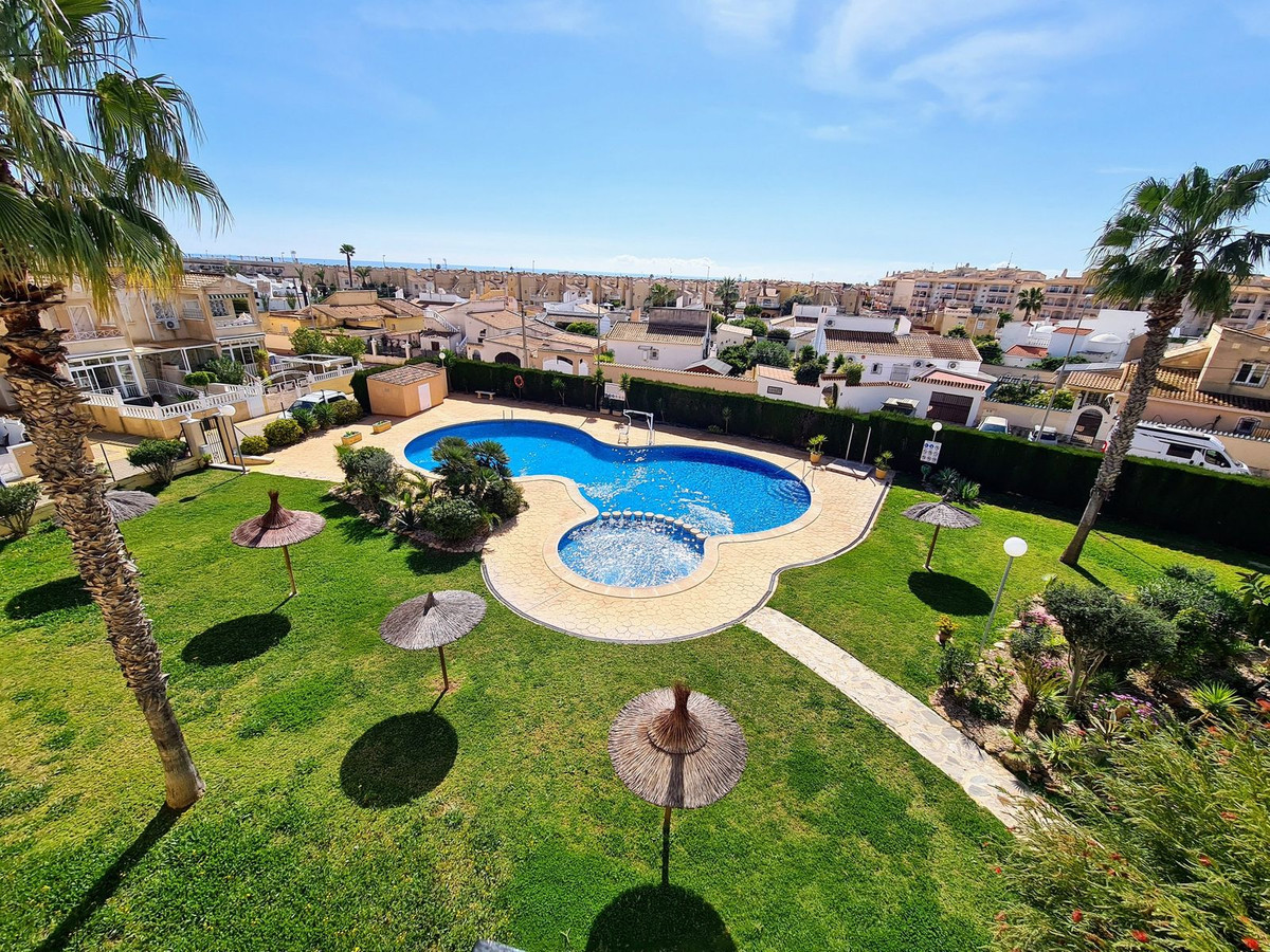 Se vende Ático de 2 dormitorios en Costa Blanca, Alicante, España