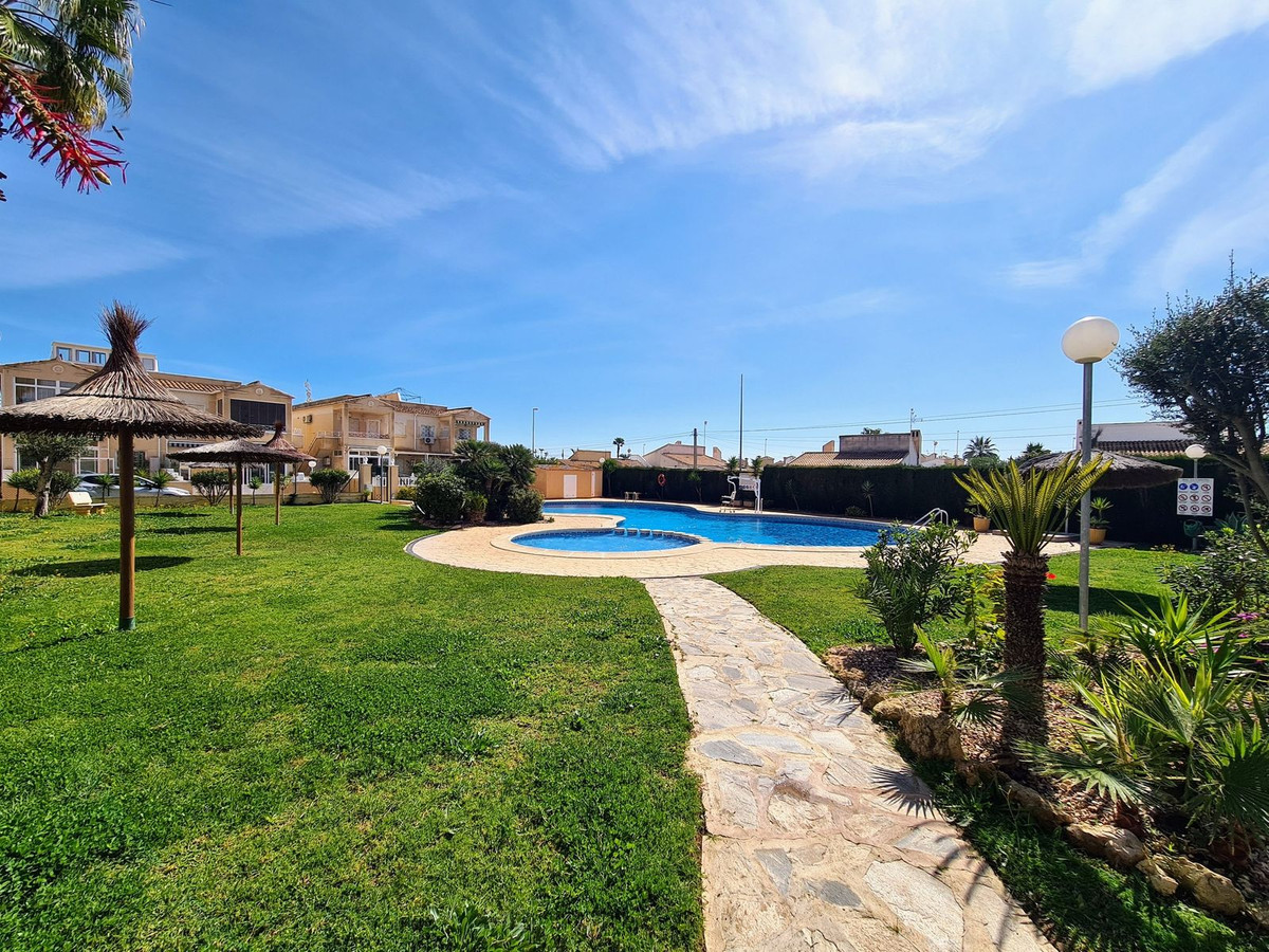 Se vende Ático de 2 dormitorios en Costa Blanca, Alicante, España