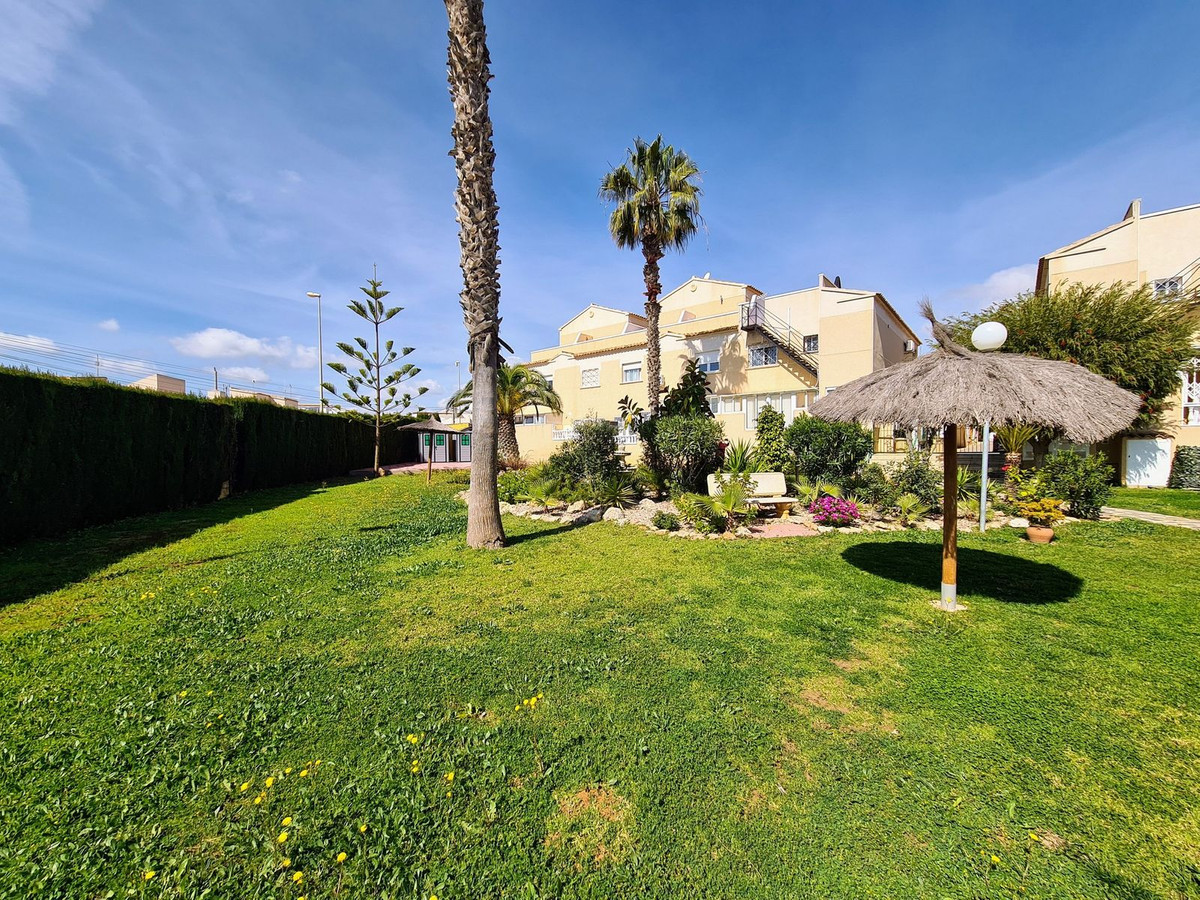 Se vende Ático de 2 dormitorios en Costa Blanca, Alicante, España