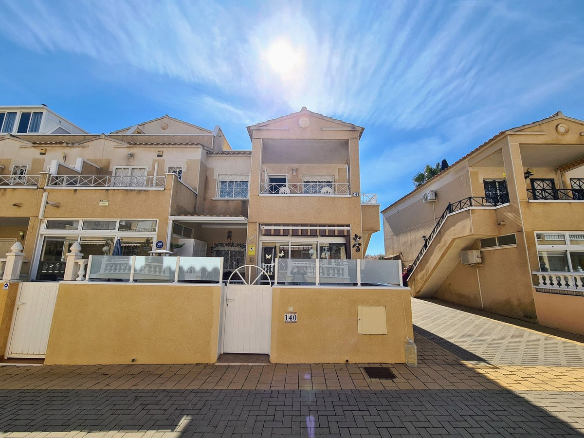 Se vende Ático de 2 dormitorios en Costa Blanca, Alicante, España