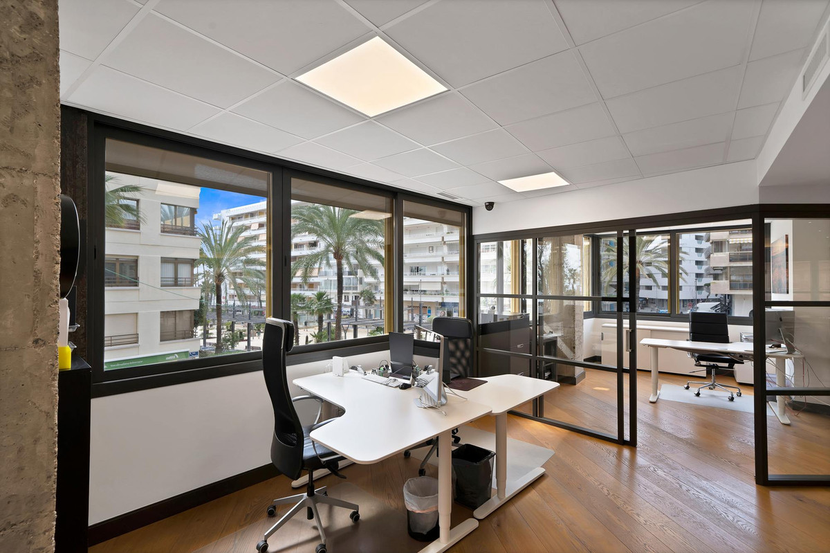 Se vende Oficina  en Costa Del Sol, Málaga, España