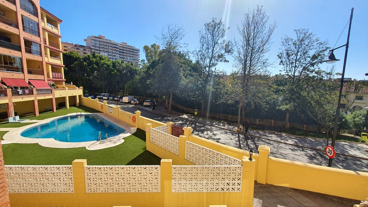 1 Bed Apartment for sale in Los Pacos Costa Del Sol, Málaga, Spain