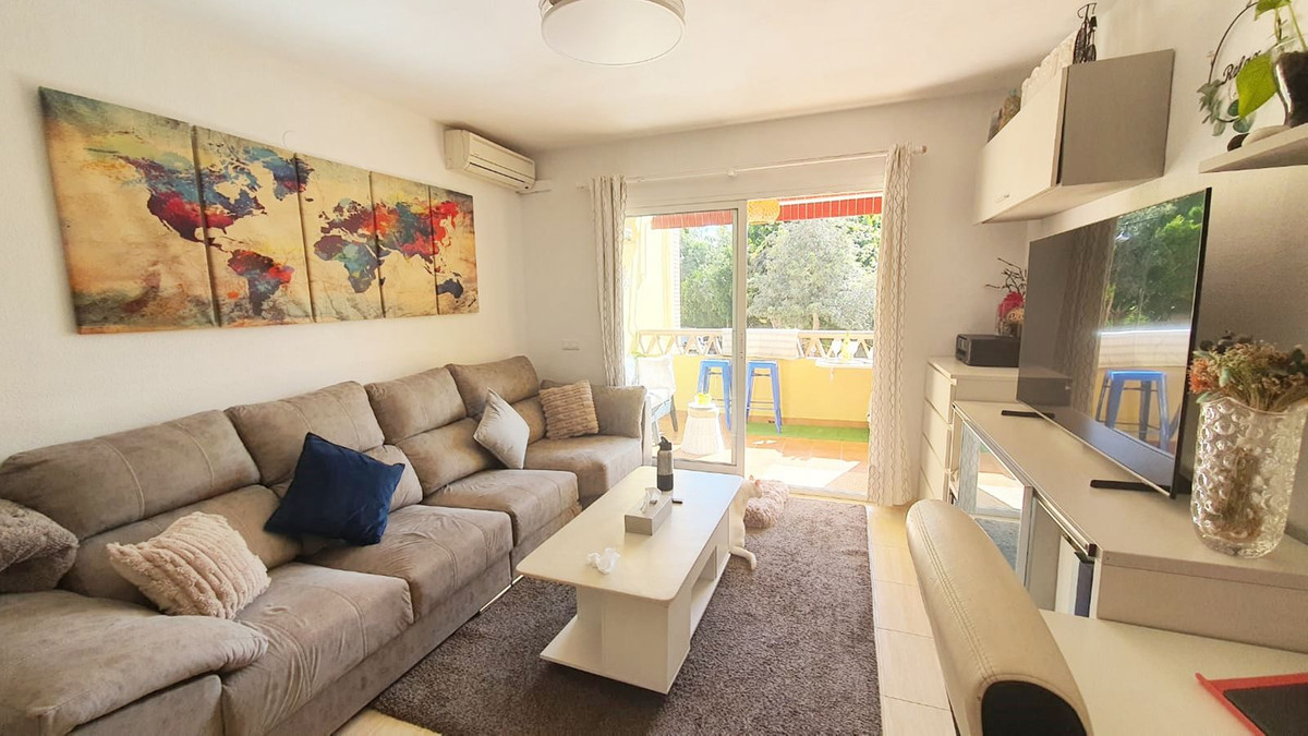 1 Bed Apartment for sale in Los Pacos Costa Del Sol, Málaga, Spain