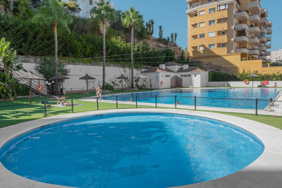 2 Bed Apartment for sale in Estepona Costa Del Sol, Málaga, Spain