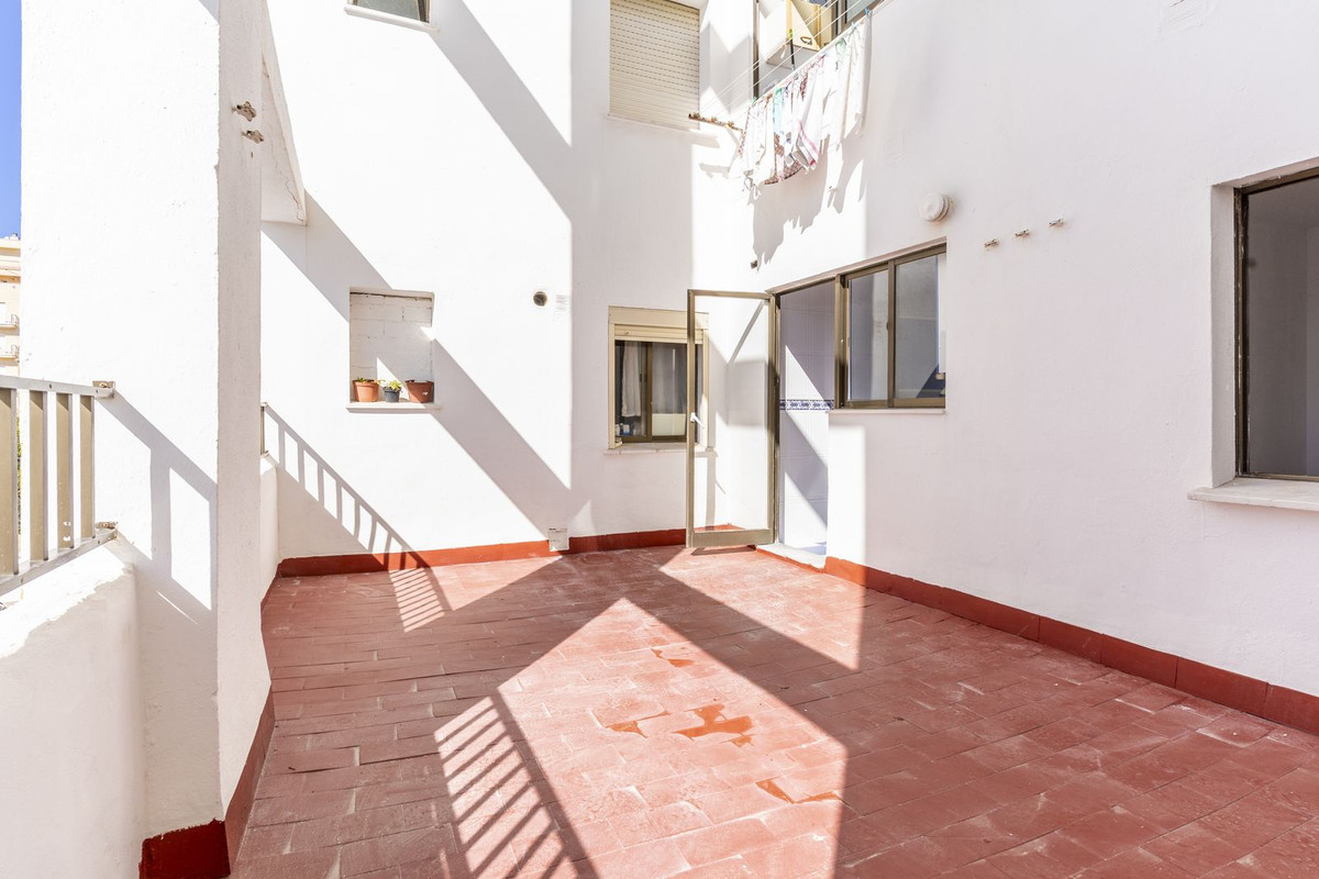 4 Bed Apartment for sale in San Luis De Sabinillas Costa Del Sol, Málaga, Spain
