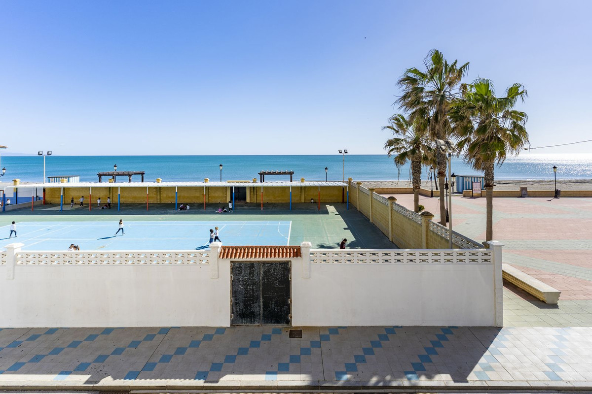 4 Bed Apartment for sale in San Luis De Sabinillas Costa Del Sol, Málaga, Spain